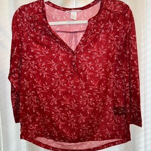 H&M 3/4 sleeve floral detail top